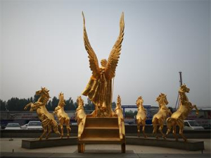 Bronze horse chariot sculpture manufacturer